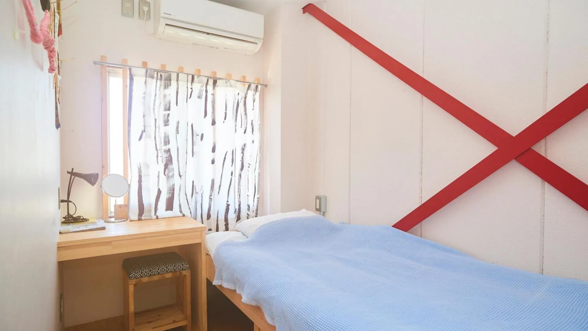 Kamagasaki University Of The Arts Cafe Garden Guest House Aka Cocoroom Oszaka