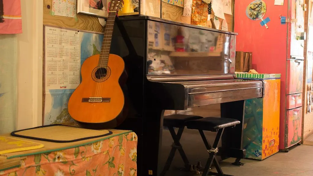 Kamagasaki University Of The Arts Cafe Garden Guest House Aka Cocoroom Osaka 0*,