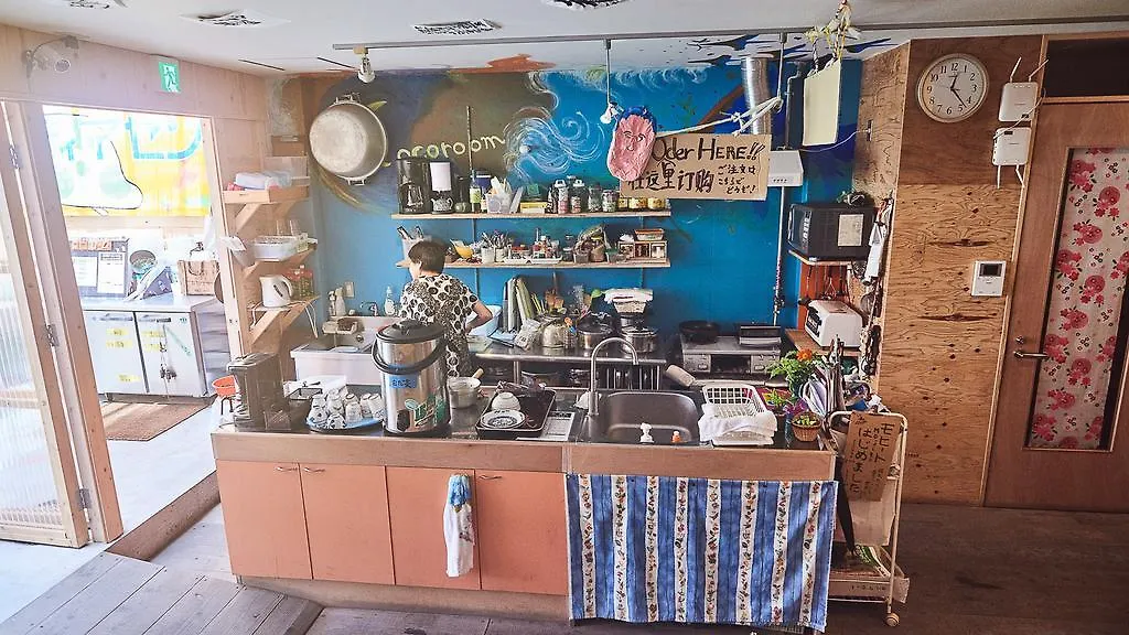 Kamagasaki University Of The Arts Cafe Garden Guest House Aka Cocoroom Osaka